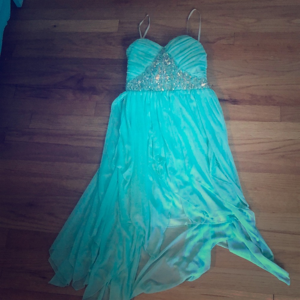 Beautiful Size 2 Prom Dress! Excellent condition!